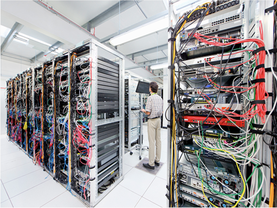 Datacenter, Kotimaailma, project accommodation